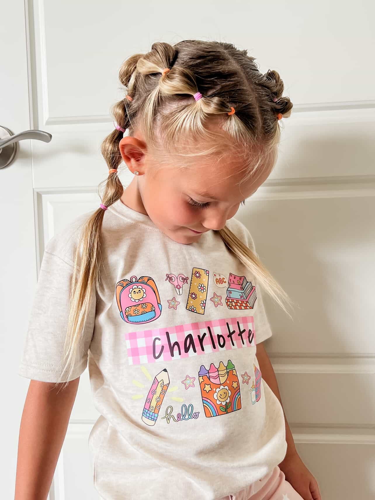 Personalized school icon graphic