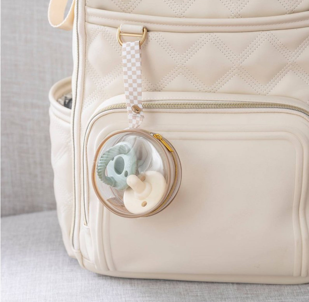 Itzy paci case