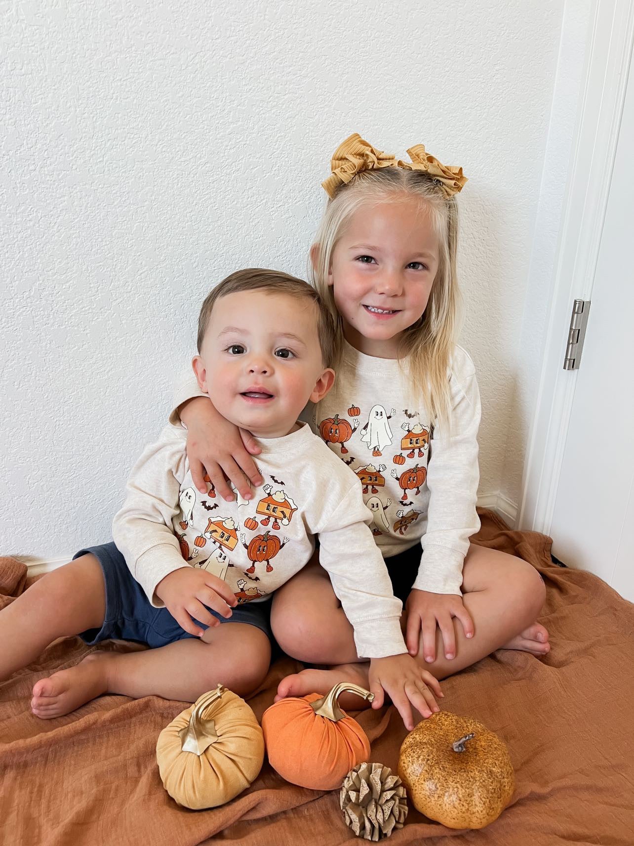 Pumpkin party long sleeve graphic