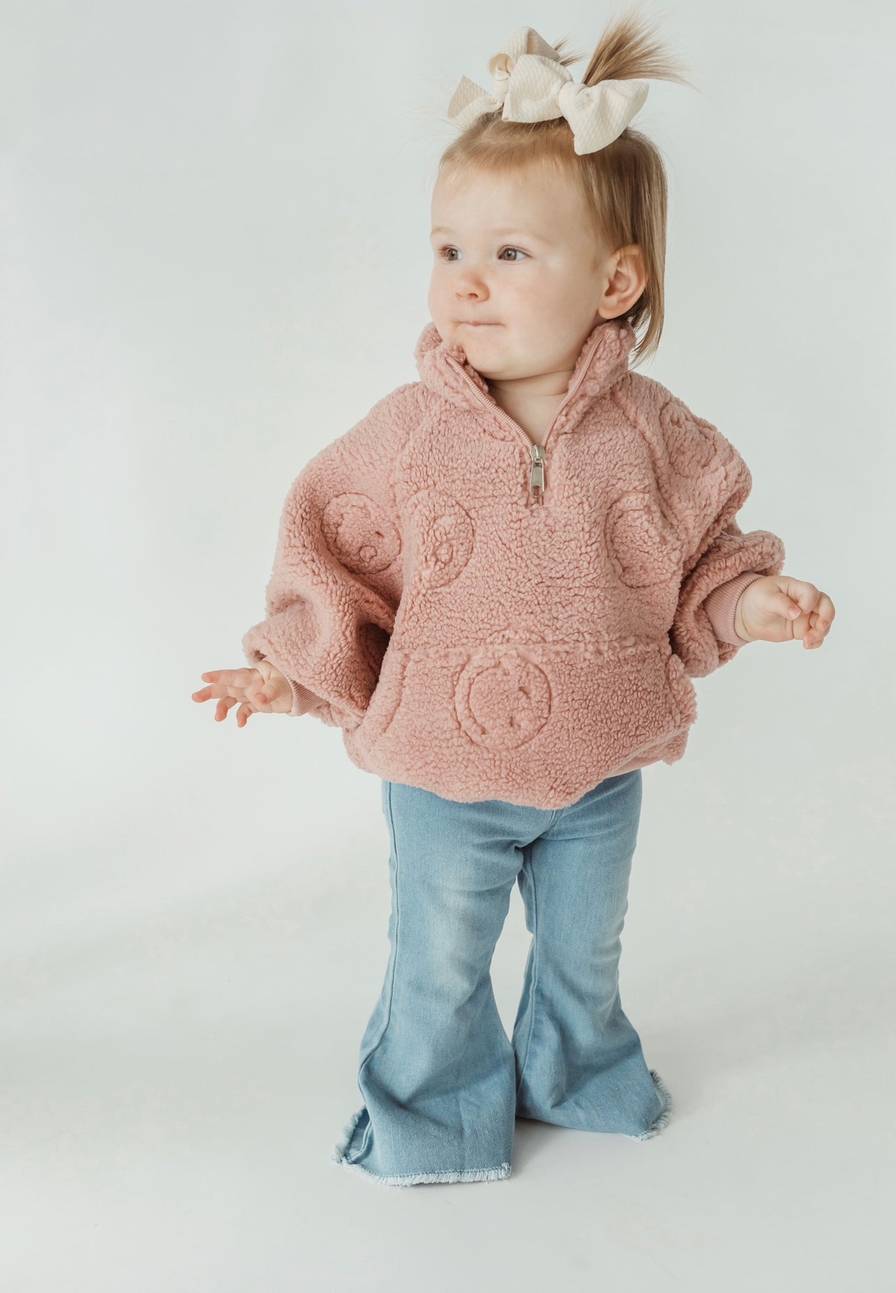 Smiley Sherpa pullover - 2 colors